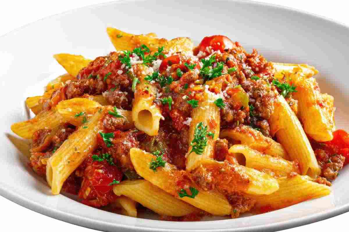 Altroconsumo incorona la migliore penna rigata, ecco chi è il vincitore